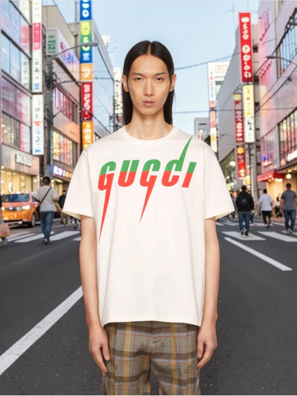 Gucci Nwt Cream Short Sleeve Tee With Red And Green Logo